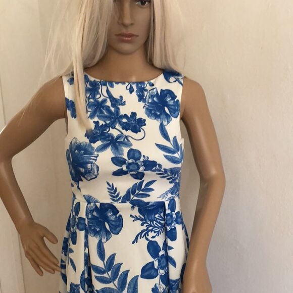 ASOS Blue and White Floral Mini Dress With Back Cutout Size 0 - Picture 6 of 6
